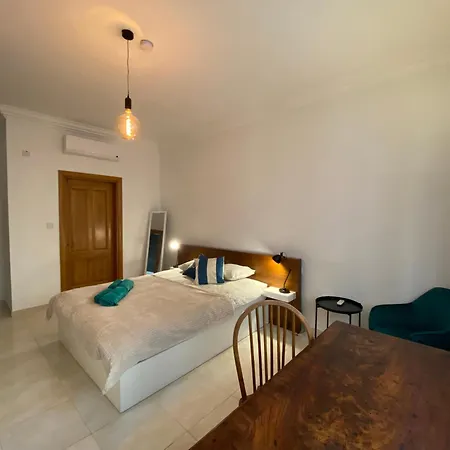 Elegant Sea View 3 Bed 2 Bath In Sliema With Parking Διαμέρισμα