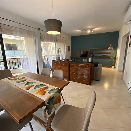 Apartment Elegant Sea View 3 Bed 2 Bath In Sliema With Parking Gzira