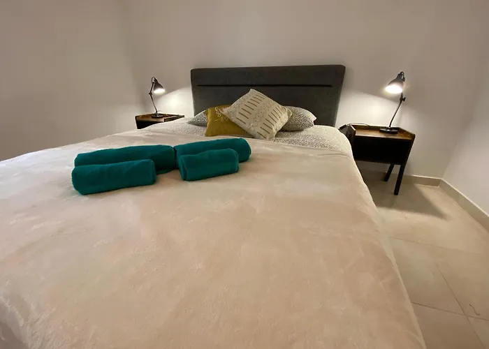 Elegant Sea View 3 Bed 2 Bath In Sliema With Parking *